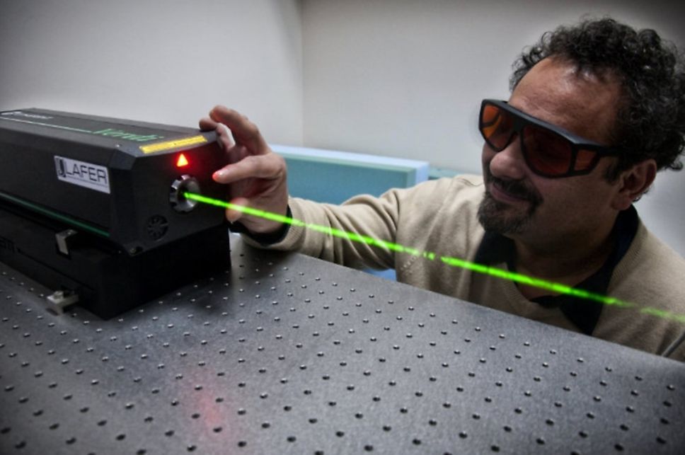 Profesor Marcel Clerc es nombrado editor en jefe de revista científica líder en ciencia no lineal